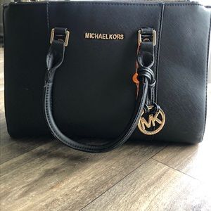 Micheal Kors Black Purse